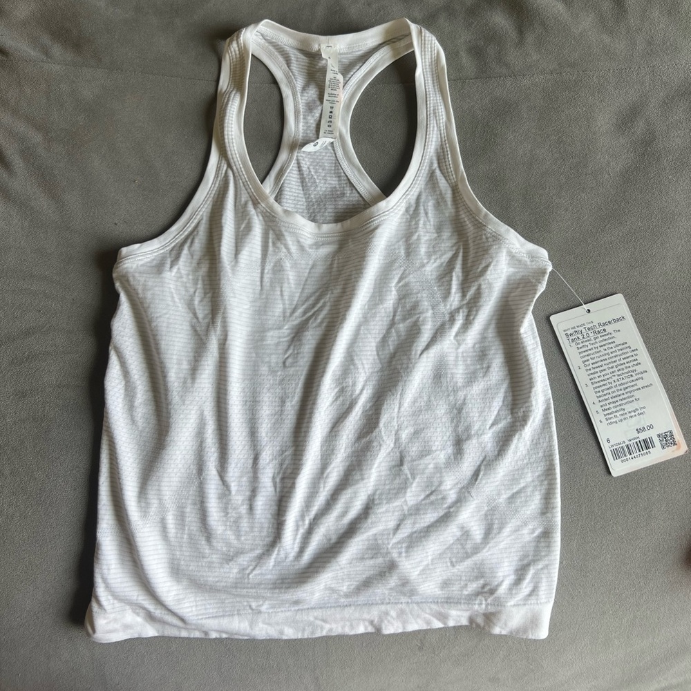 NWT lululemon tank